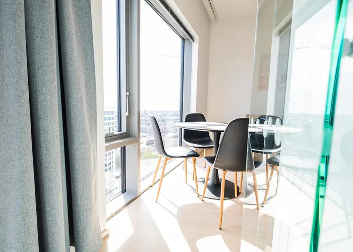 26th Floor High Point 1 Bdr With View 헬싱키